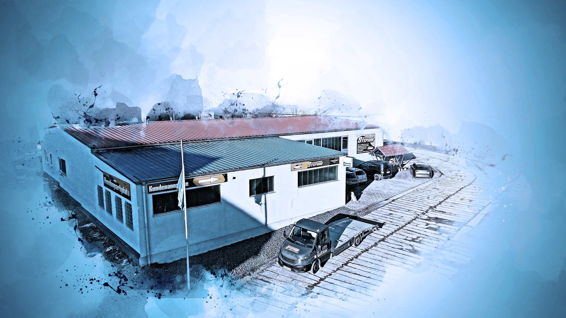 Mit grafischen Effekten versehenes Firmengebäude einer Autolackiererei aus der Luft fotografiert